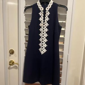 Lilly Pulitzer XS navy shift dress